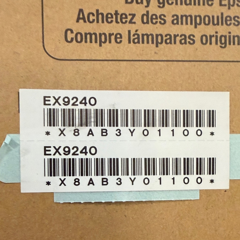 Epson EX9240 Projector in Black brand new - Picture 12 of 12